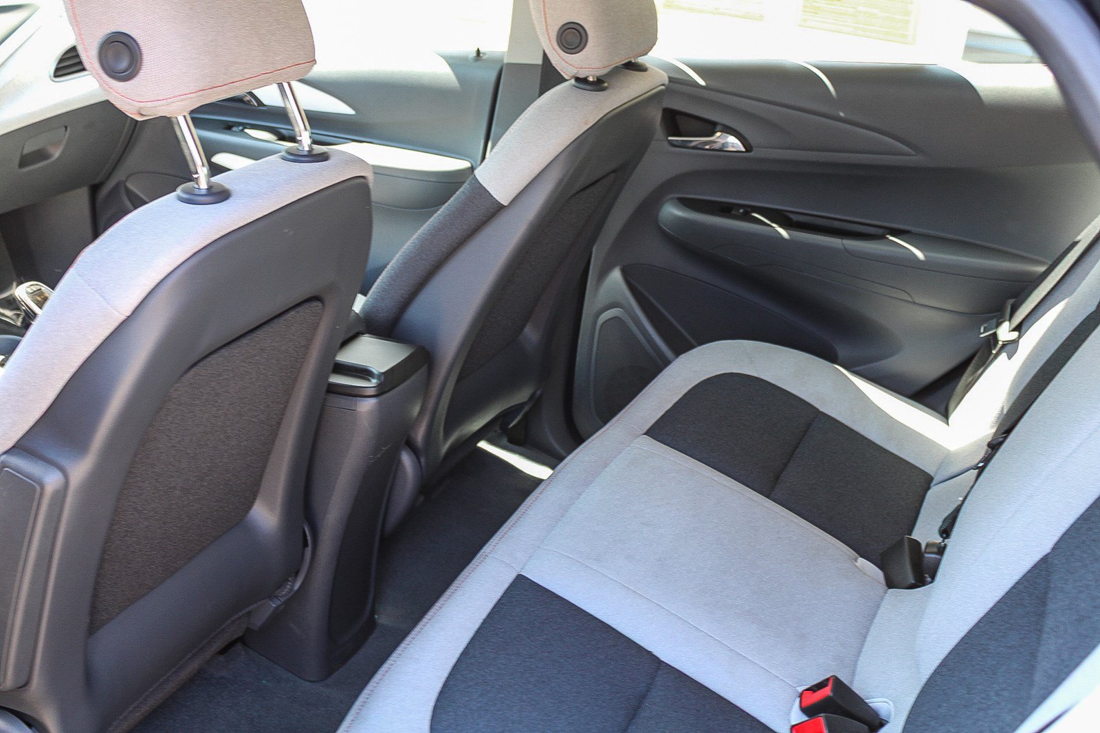 Used 2021 Chevrolet Bolt LT FWD image 20