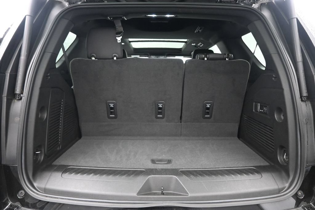 Used 2022 Chevrolet Tahoe LT w/ Luxury Package AWD/4WD image 29