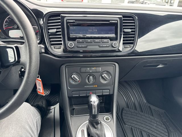 Used 2014 Volkswagen Beetle 1.8T FWD image 17