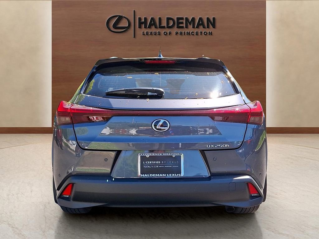 Certified 2023 Lexus UX 250h FWD w/ Premium Package image 5