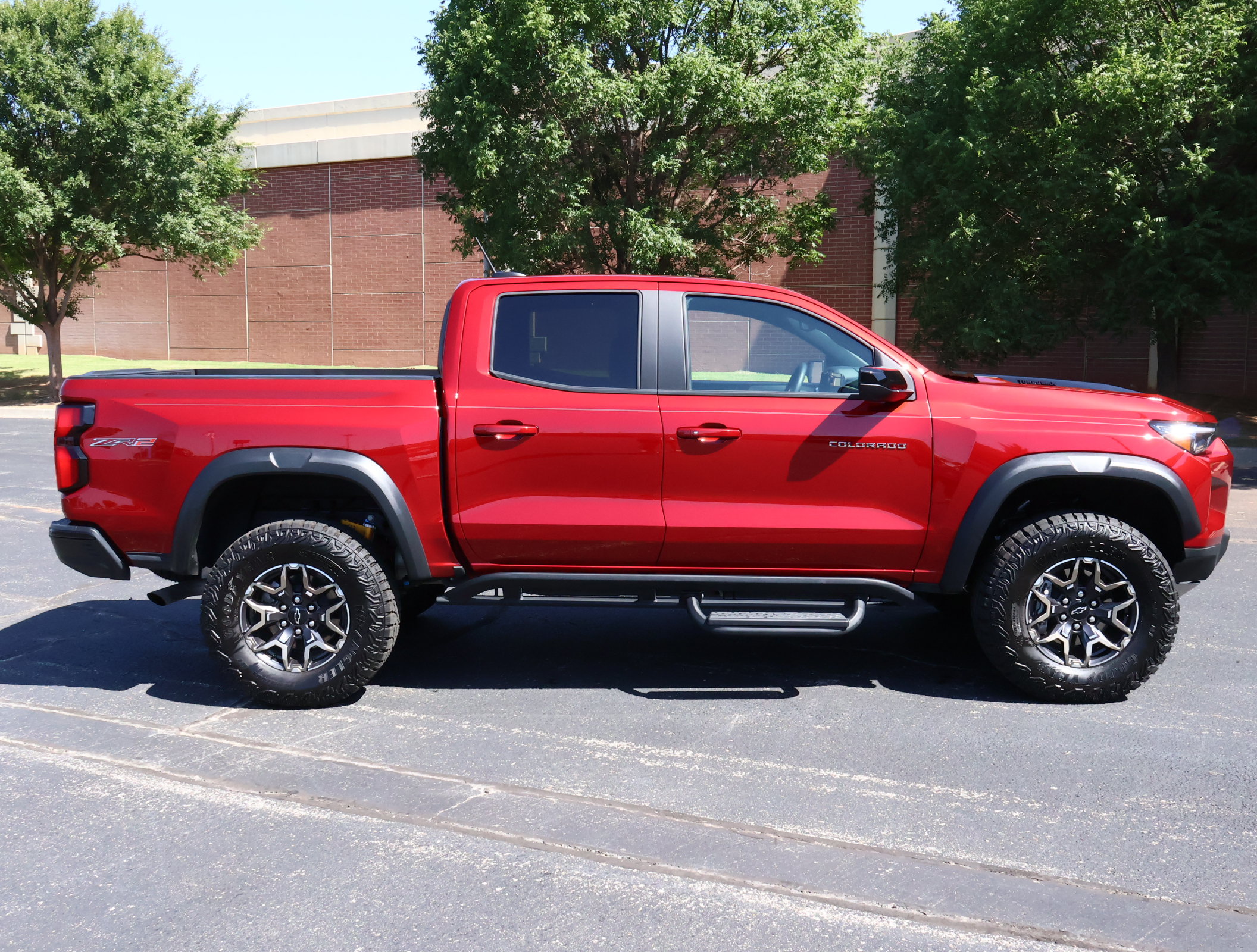 Used 2025 Chevrolet Colorado ZR2 AWD/4WD image 34