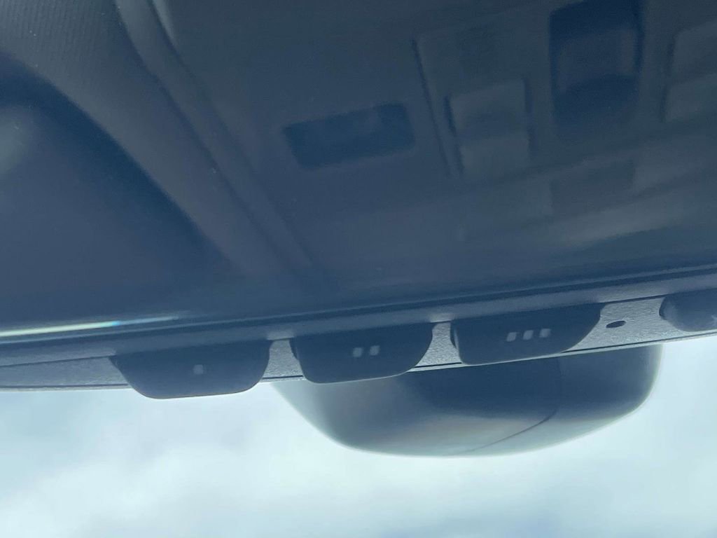 Used 2023 Volkswagen Atlas SEL R-Line image 25