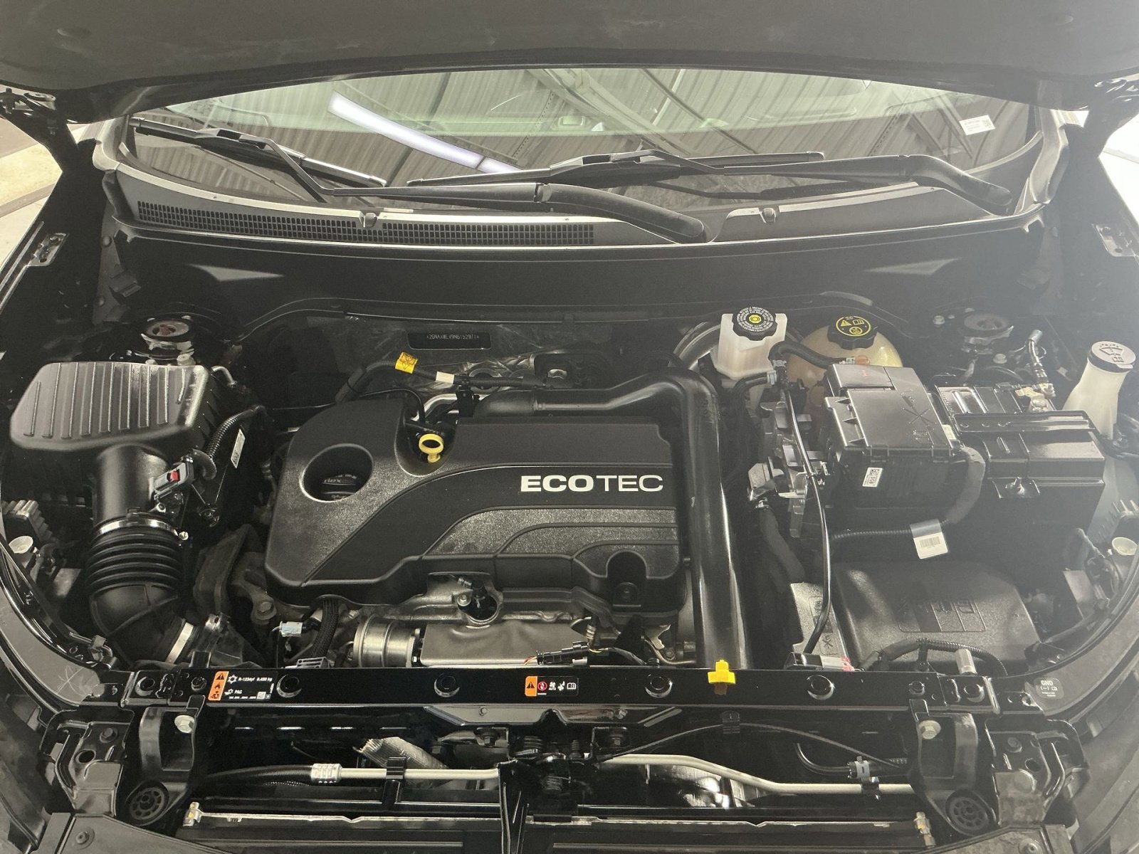 Used 2022 Chevrolet Equinox RS w/ RS Leather Package image 34