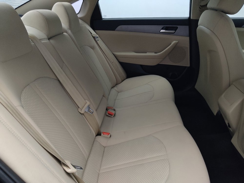 Used 2019 Hyundai Sonata SE FWD image 19
