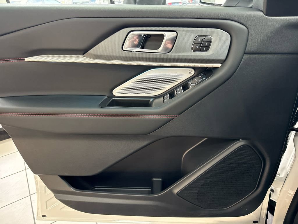 New 2026 Ford Explorer ST w/ Sun And Sound Package image 13