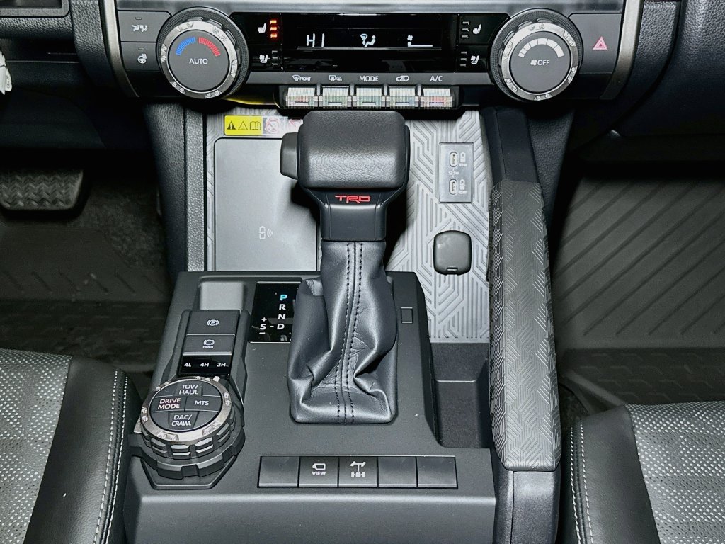 New 2026 Toyota 4Runner TRD Off-Road Premium AWD/4WD image 12