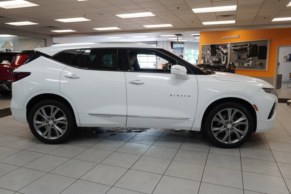 Used 2019 Chevrolet Blazer Premier w/ Sun and Wheels Package FWD image 14