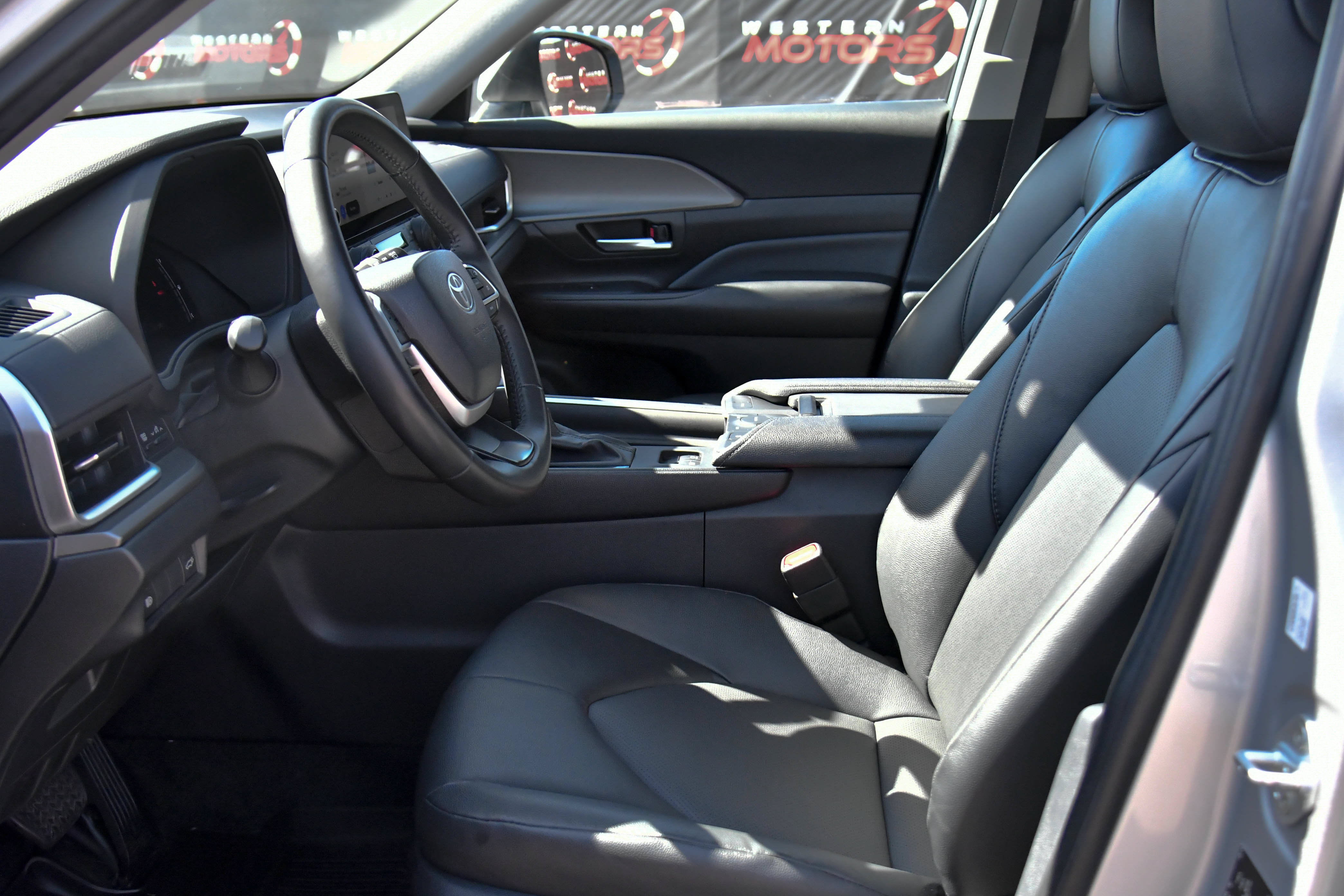 Used 2024 Toyota Grand Highlander FWD image 18