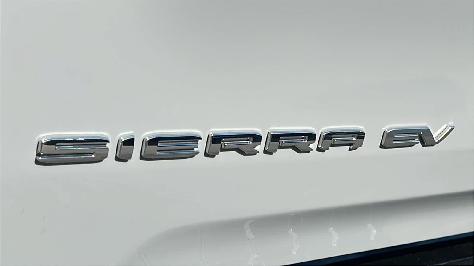 Certified 2024 GMC Sierra EV Denali AWD/4WD image 27