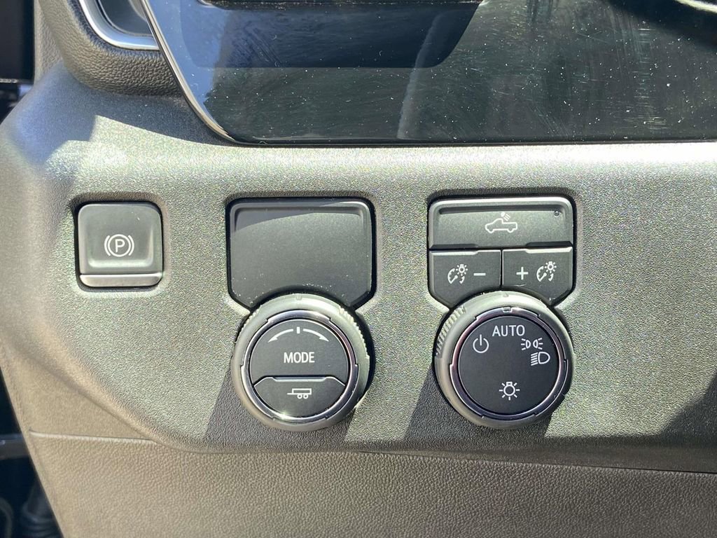 Used 2022 Chevrolet Silverado 1500 LT RWD image 29