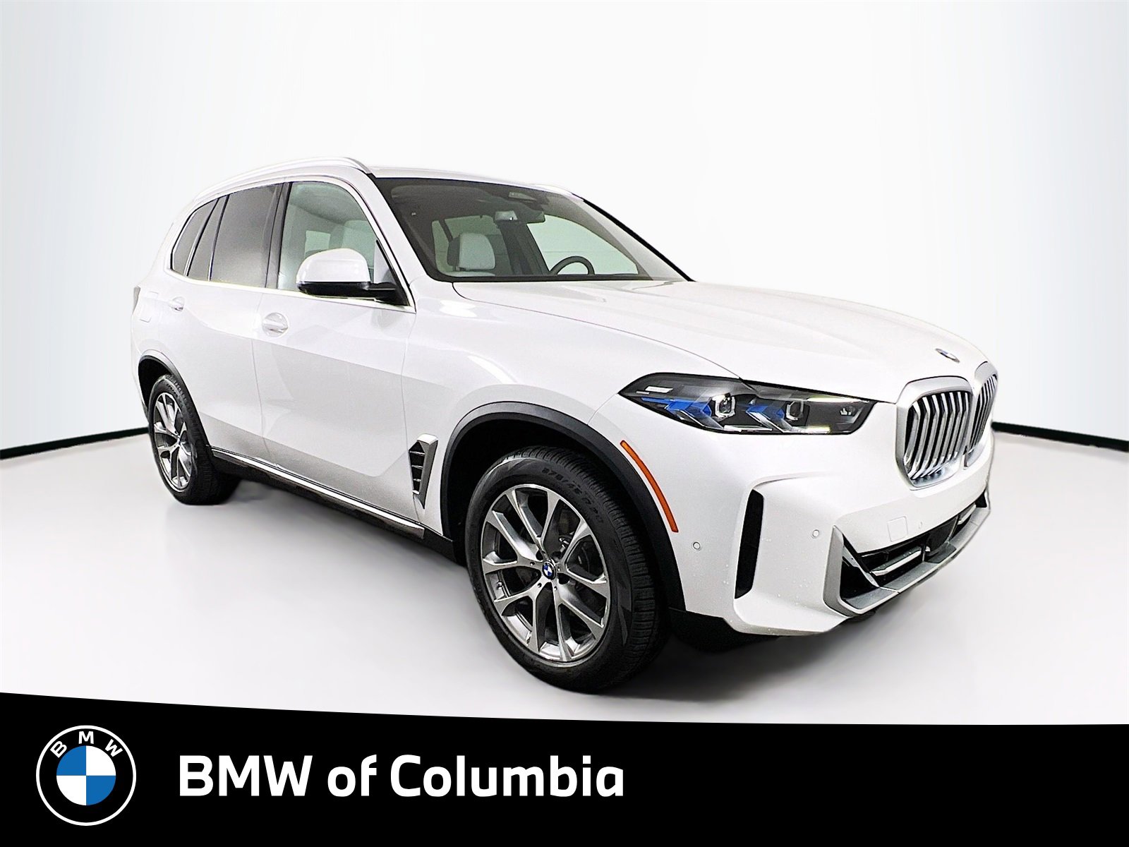 New 2026 BMW X5 xDrive40i w/ Climate Comfort Package