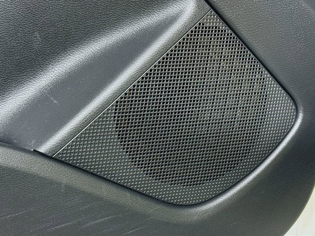 Used 2018 INFINITI QX30 Premium w/ Navigation Package image 24