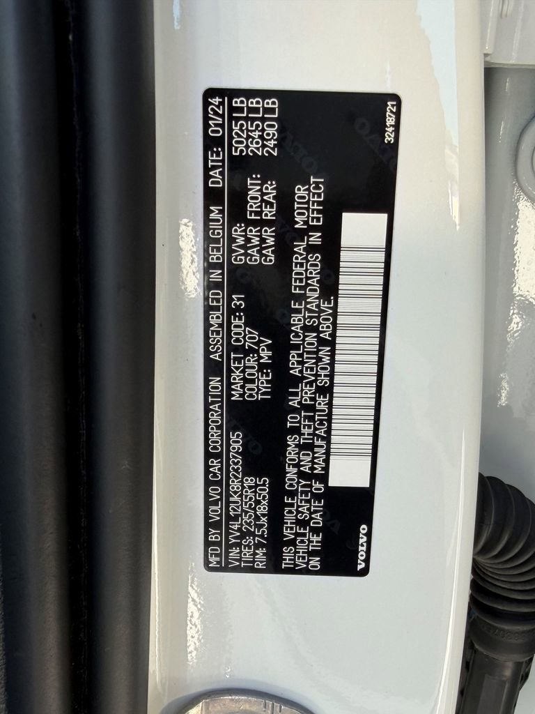 Certified 2024 Volvo XC40 B5 Core AWD/4WD image 37