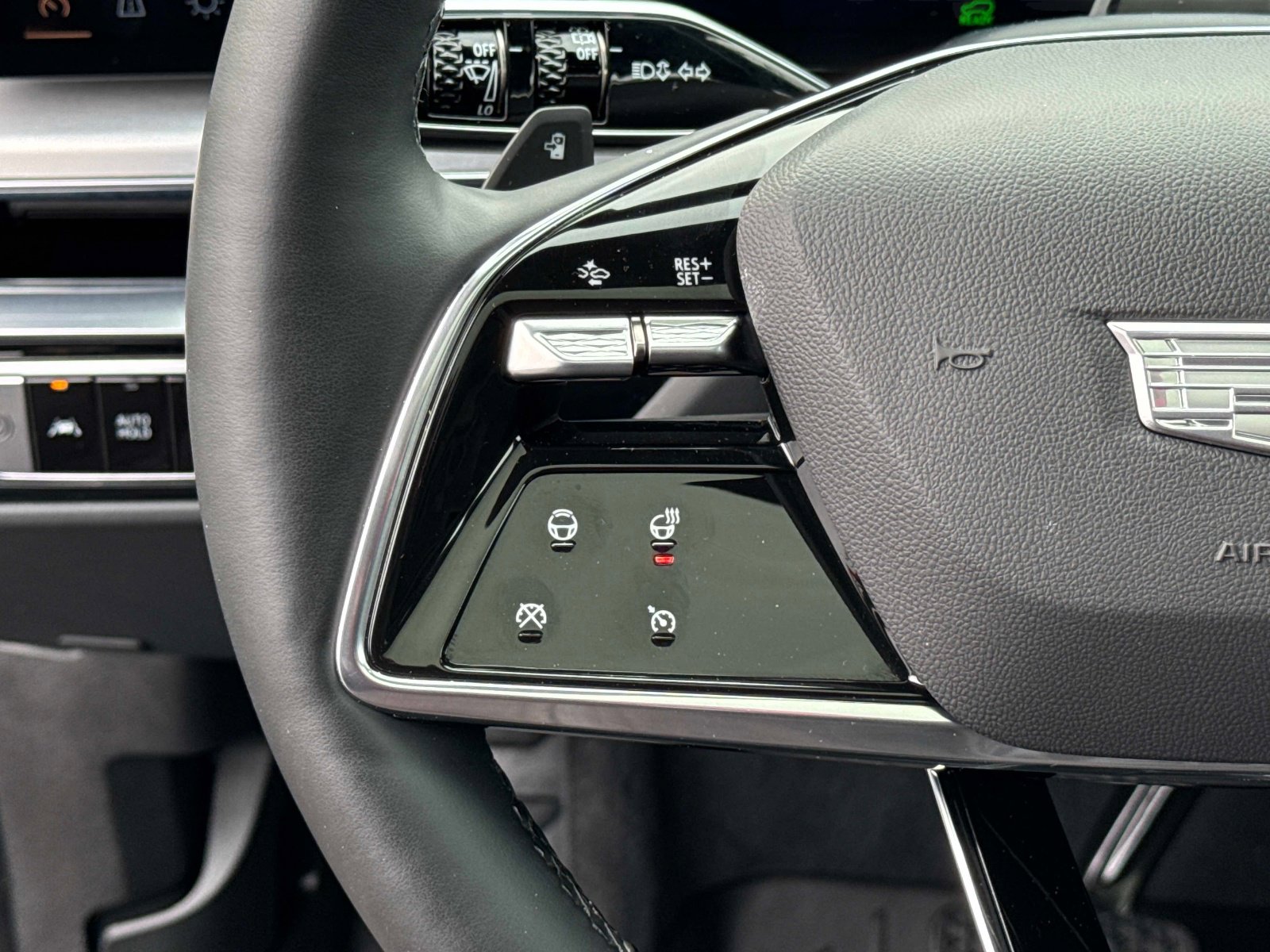 Certified 2024 Cadillac Lyriq Luxury w/ LPO, Floor Liner Package image 7