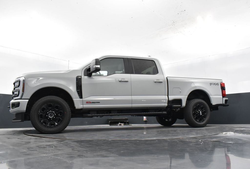 New 2025 Ford F350 XLT w/ Black Appearance Package image 36