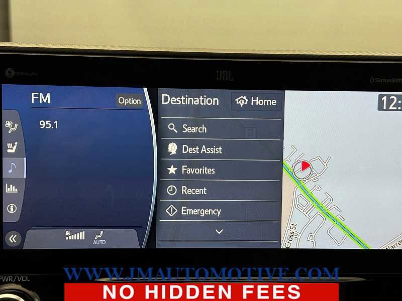 Used 2021 Toyota Highlander Platinum image 26