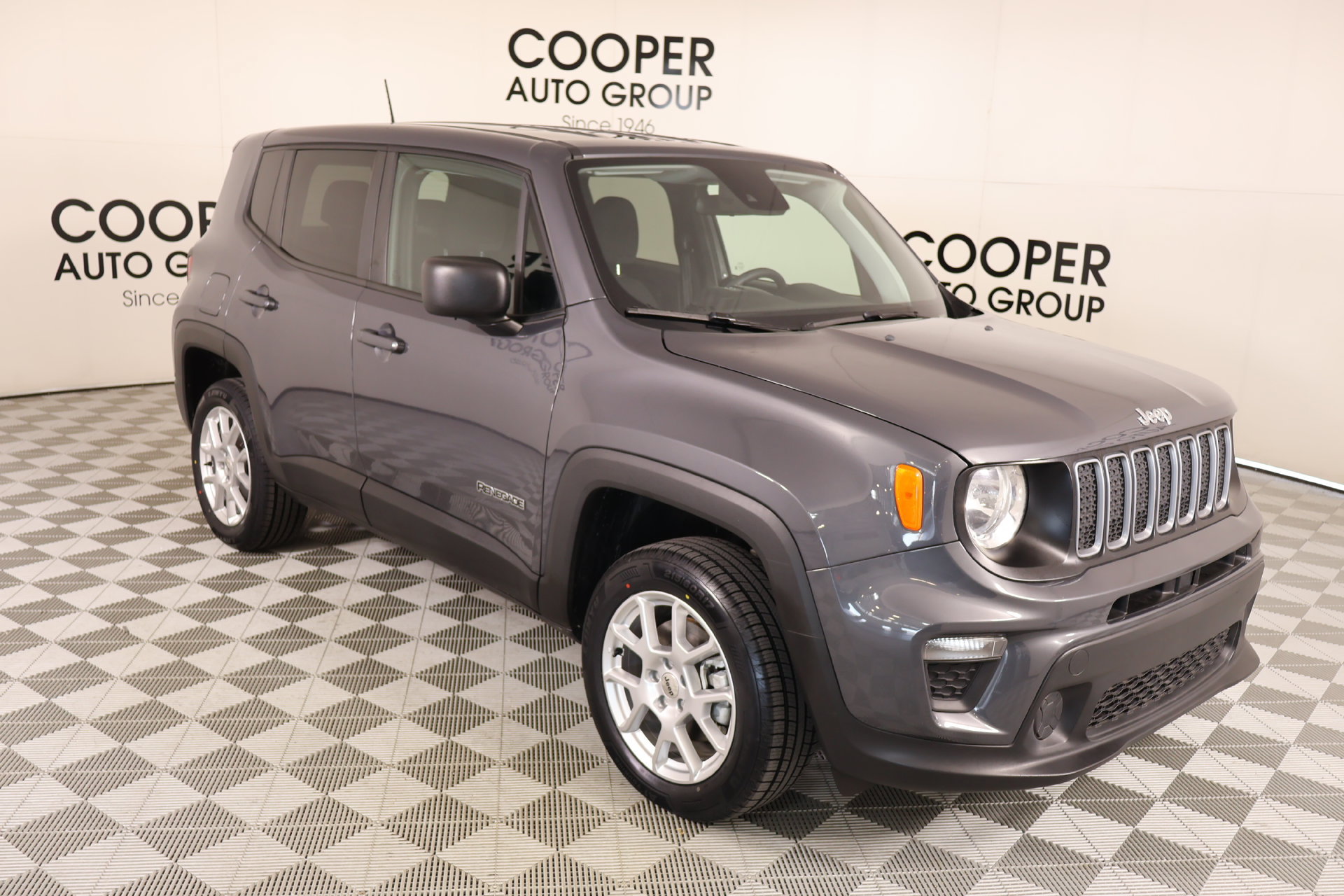 Used 2023 Jeep Renegade Latitude