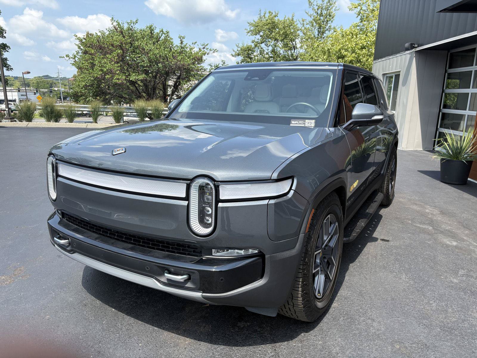 Used 2023 Rivian R1S Adventure Quad AWD/4WD image 4