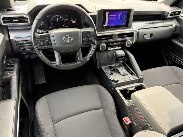 Certified 2025 Toyota Tacoma SR5 AWD/4WD image 32