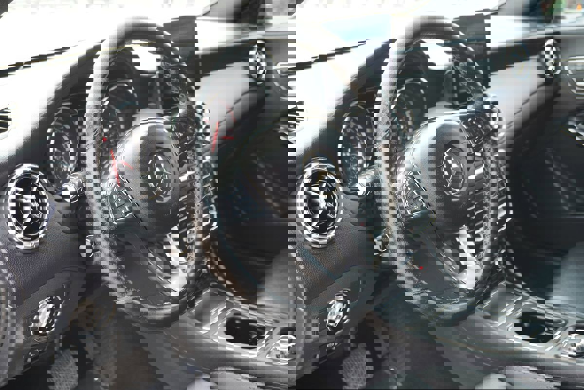 Used 2018 Mercedes-Benz CLA 250 image 24