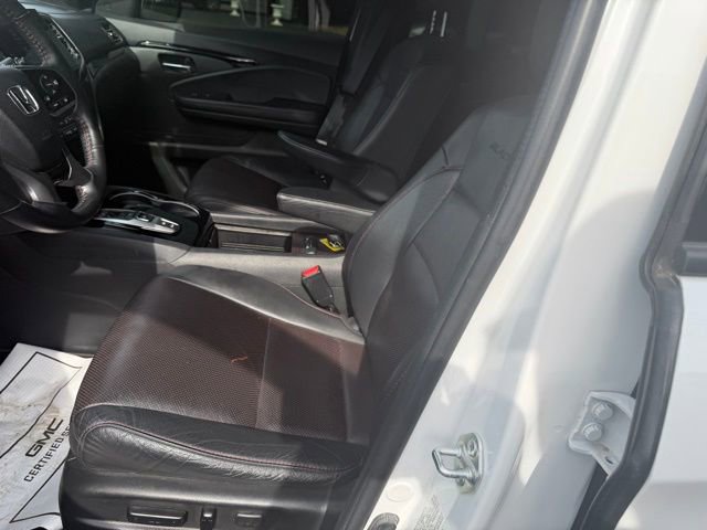 Used 2022 Honda Pilot Black Edition image 16