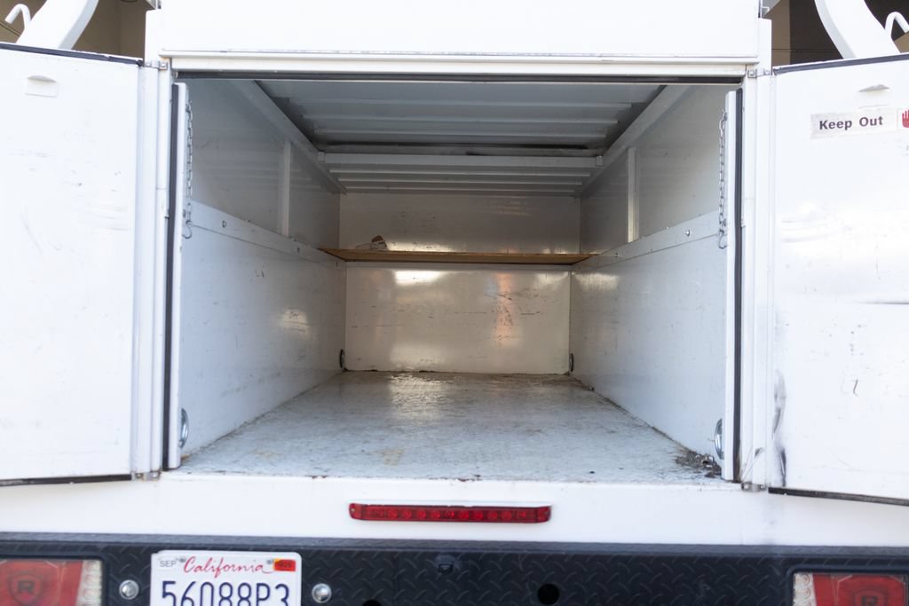 Used 2022 GMC Sierra 3500 Pro w/ Convenience Package RWD image 16
