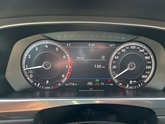 Used 2018 Volkswagen Tiguan SEL Premium image 33