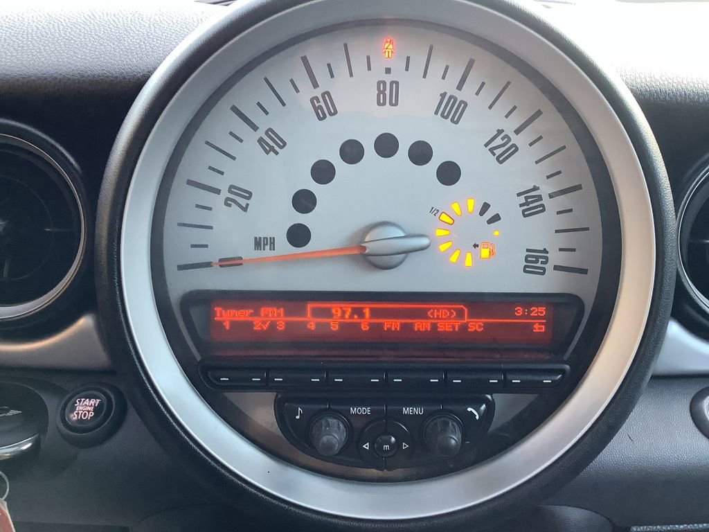 Used 2011 MINI Cooper Hardtop image 18