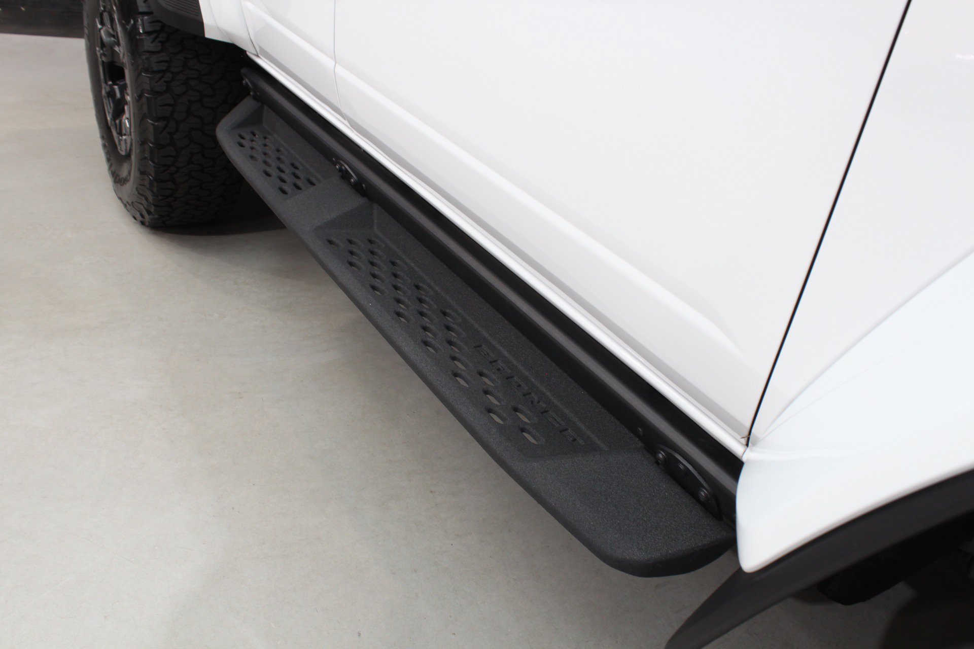 Used 2024 Ford Bronco Raptor w/ Interior Carbon Fiber Pack 6 AWD/4WD image 17