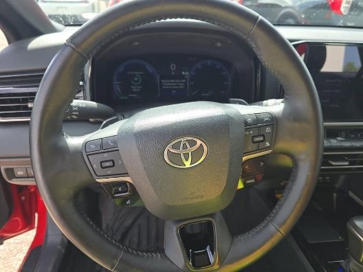 Used 2025 Toyota Camry XSE image 6