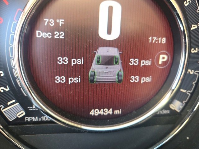 Used 2015 FIAT 500 Pop image 8