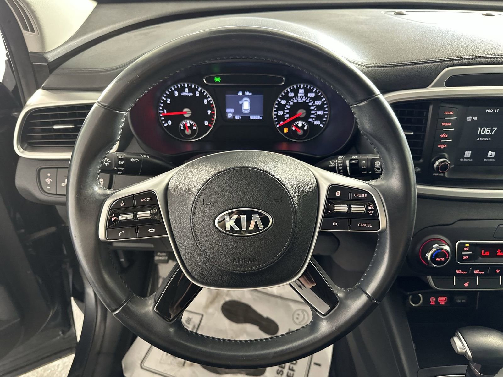 Used 2020 Kia Sorento S image 18