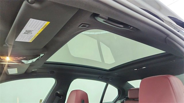 Used 2024 BMW i5 eDrive40i w/ Premium Package image 55