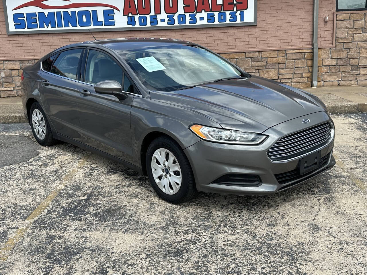 Used 2014 Ford Fusion S FWD image 3