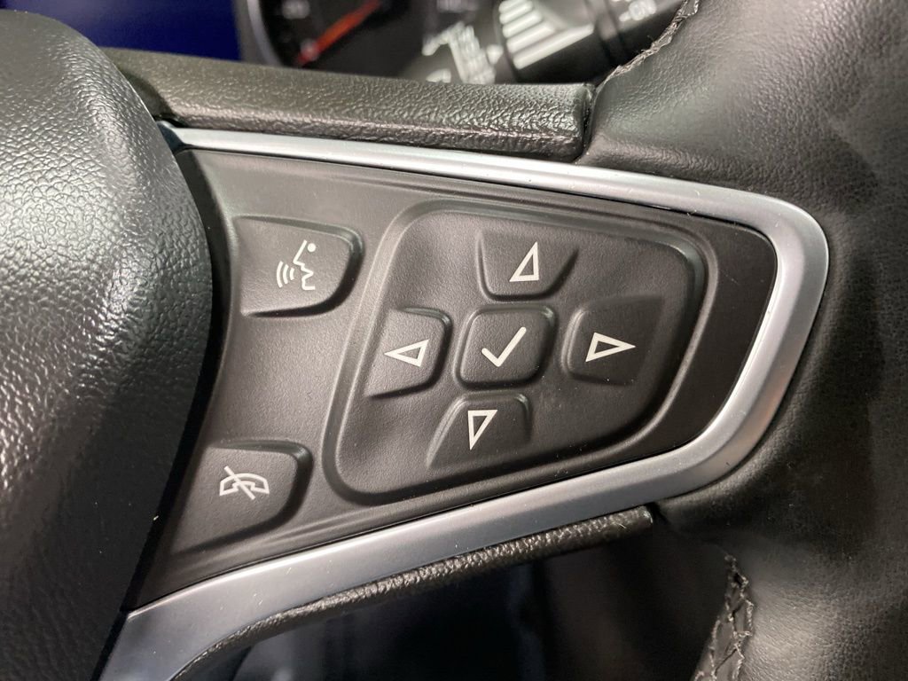 Used 2023 Chevrolet Equinox LT image 36