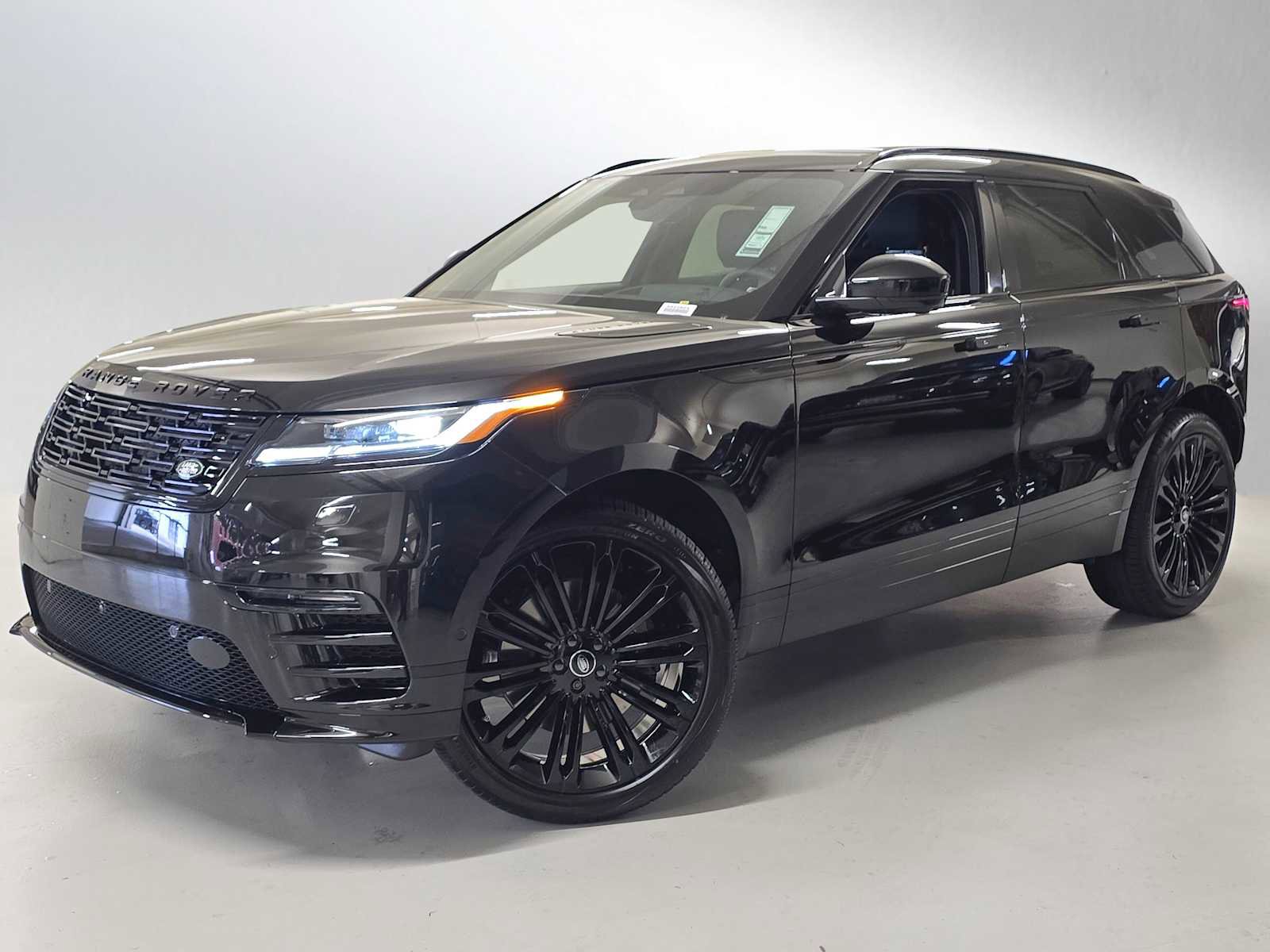 New 2026 Land Rover Range Rover Velar Dynamic SE image 1
