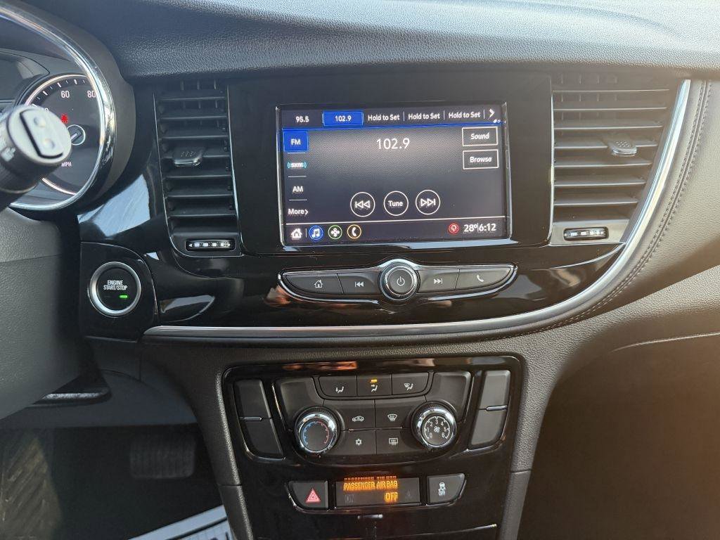 Used 2021 Buick Encore Preferred w/ Safety Package image 12