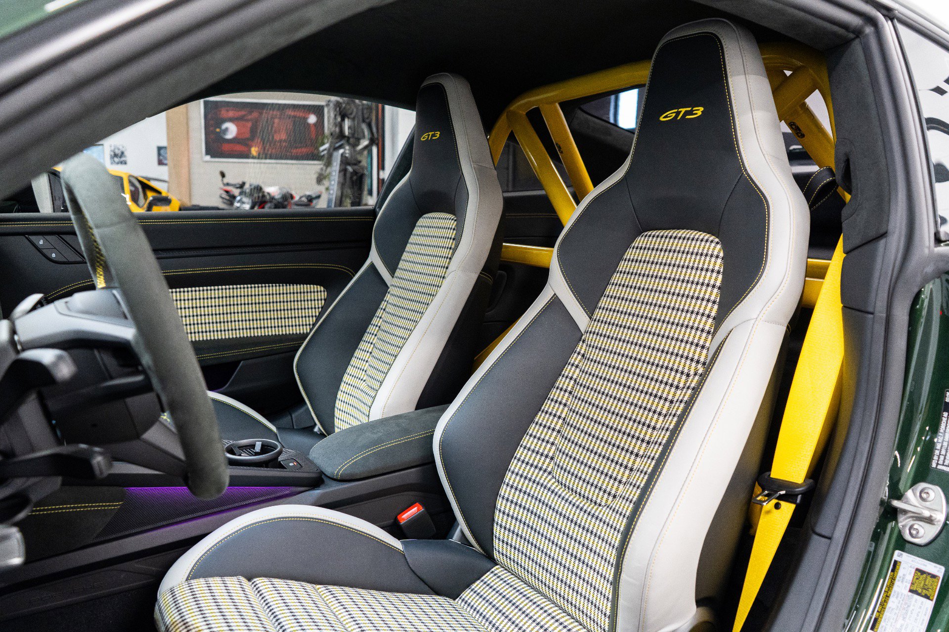 Used 2026 Porsche 911 GT3 image 18