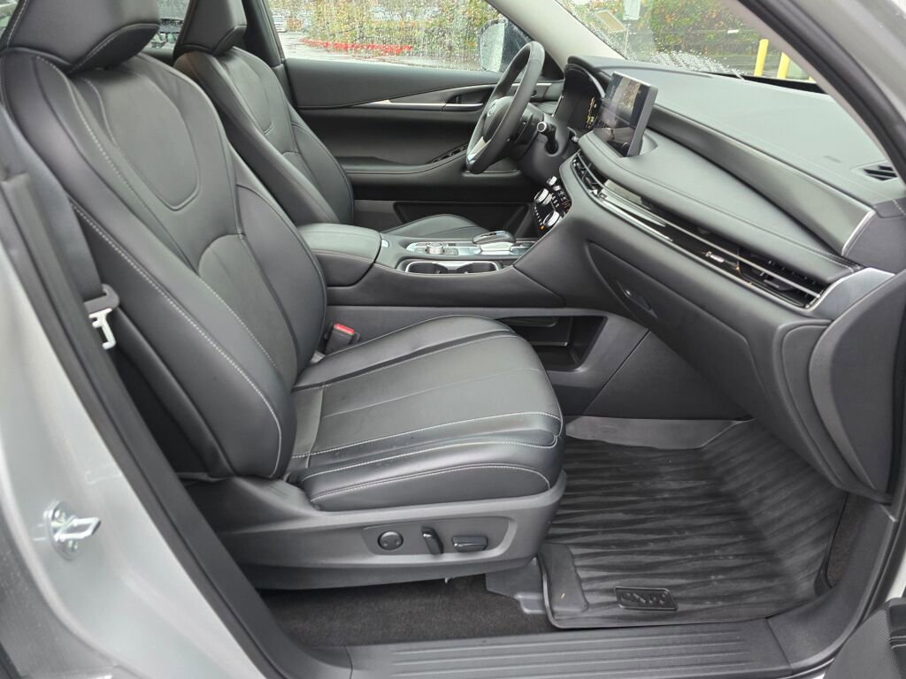 Used 2023 INFINITI QX60 Luxe image 11