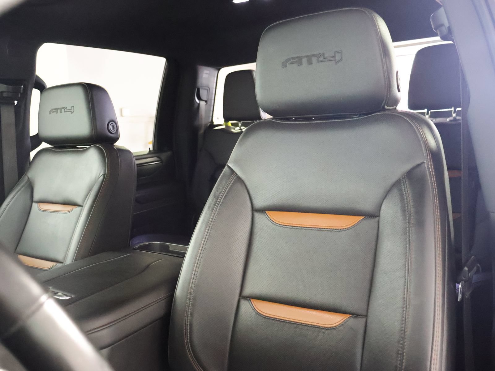 Used 2025 GMC Sierra 2500 AT4 AWD/4WD image 34