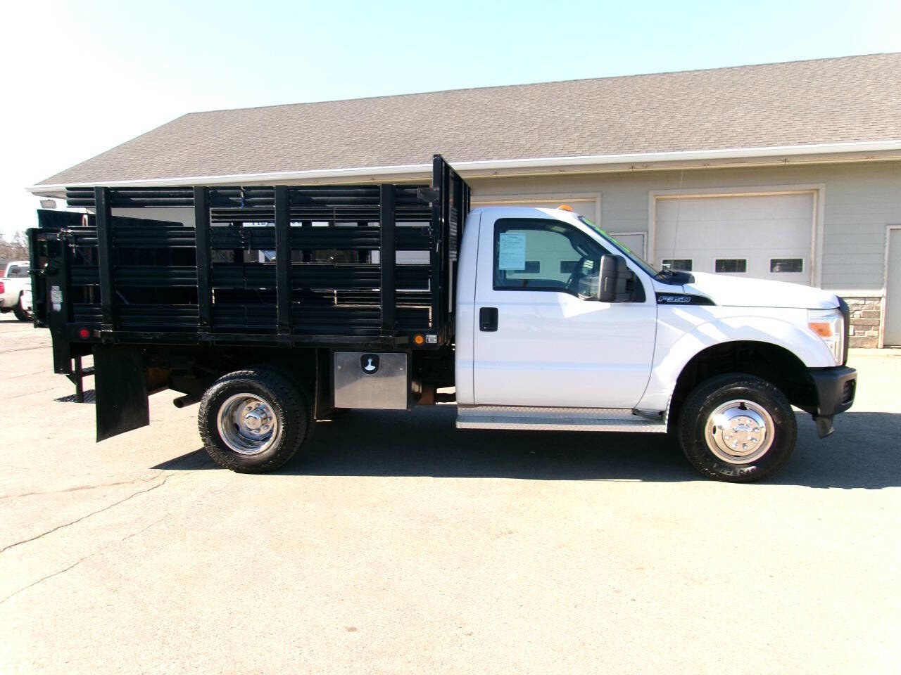 Used 2011 Ford F350 XL w/ Trailer Tow Pkg image 1