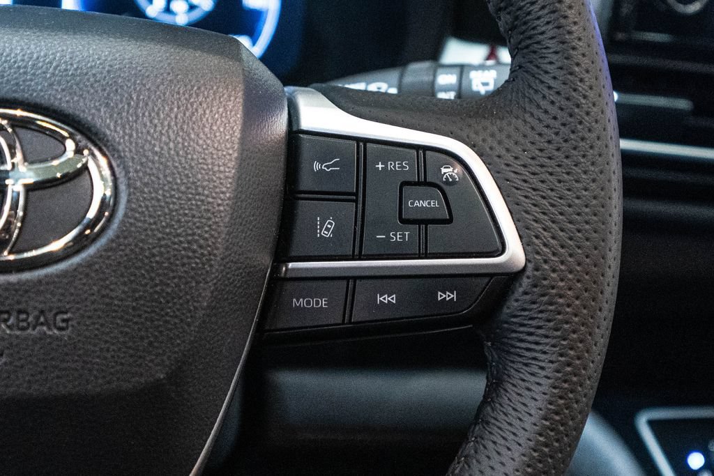 Certified 2026 Toyota Sienna Limited AWD/4WD image 19