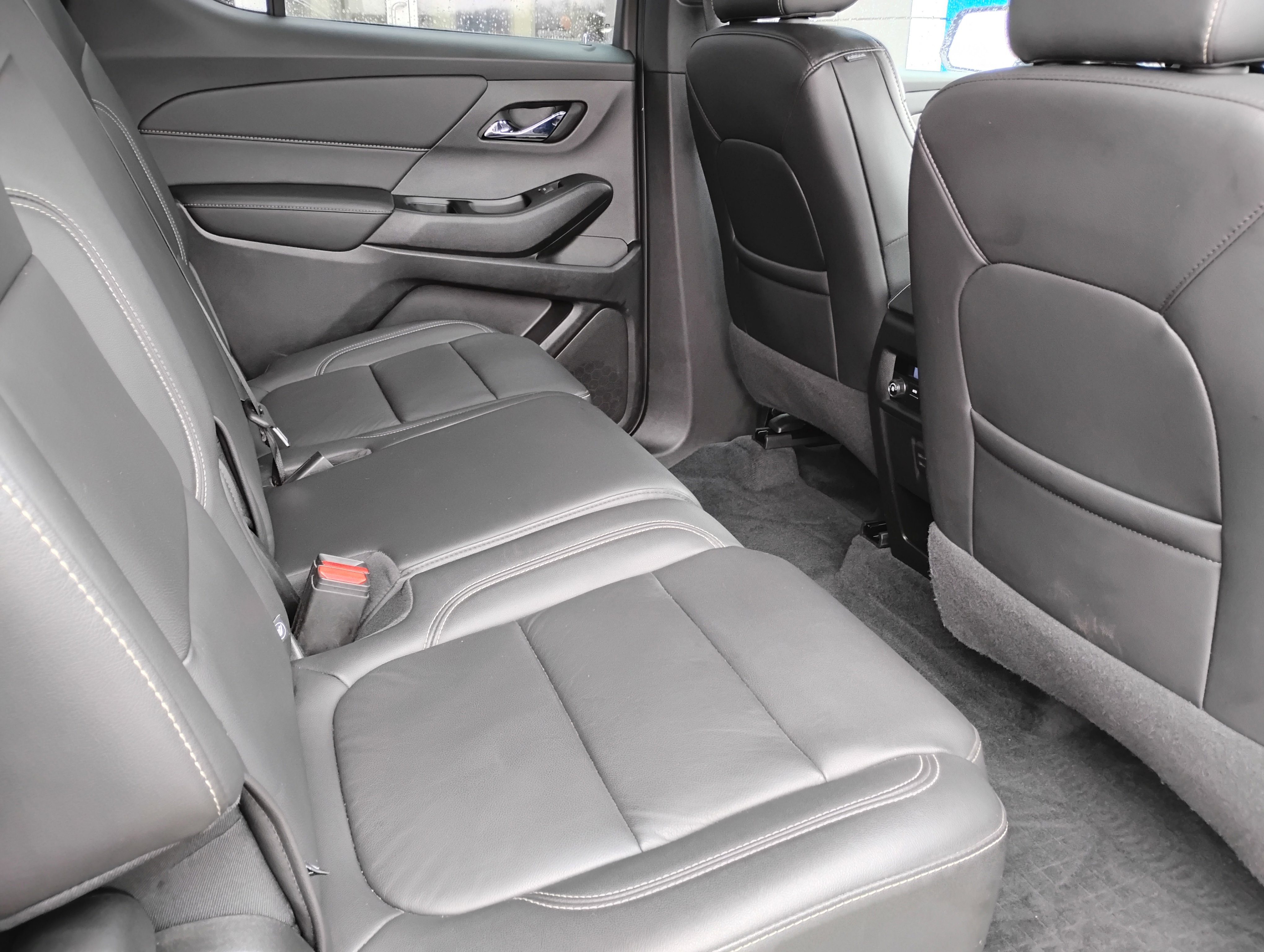 Used 2023 Chevrolet Traverse LT w/ LPO, Floor Liner Package AWD/4WD image 19