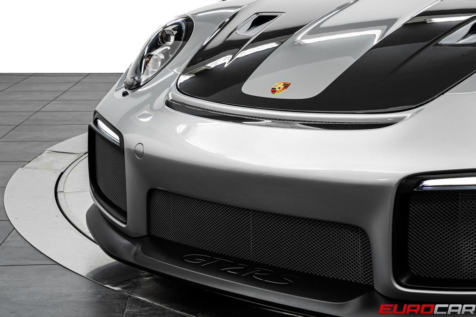 Used 2019 Porsche 911 GT2 RS RWD image 15