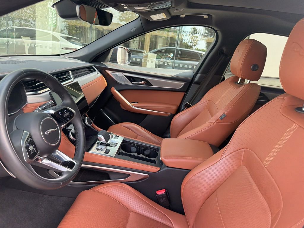 Used 2026 Jaguar F-PACE R-Dynamic S AWD/4WD image 8