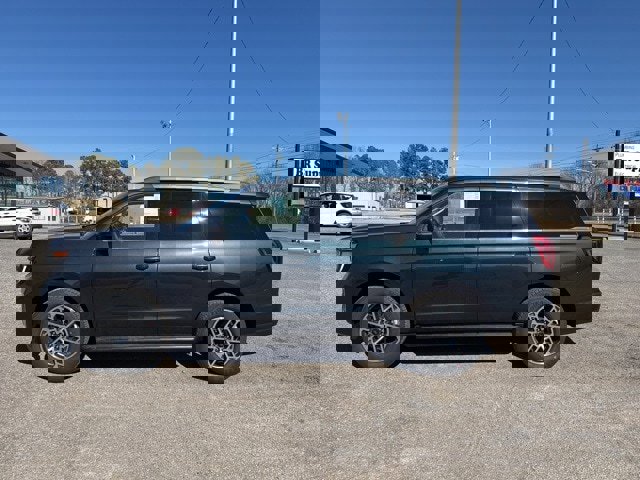 New 2026 Ford Expedition Active image 31