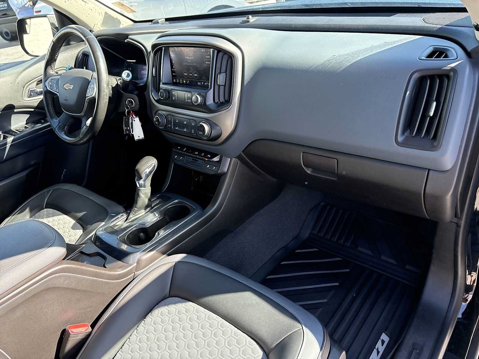 Used 2022 Chevrolet Colorado Z71 AWD/4WD image 26