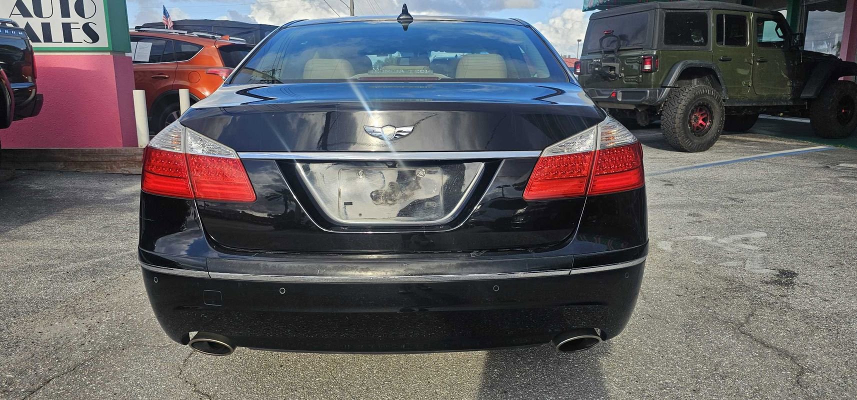 Used 2010 Hyundai Genesis 4.6 w/ Technology Pkg 5 RWD image 16