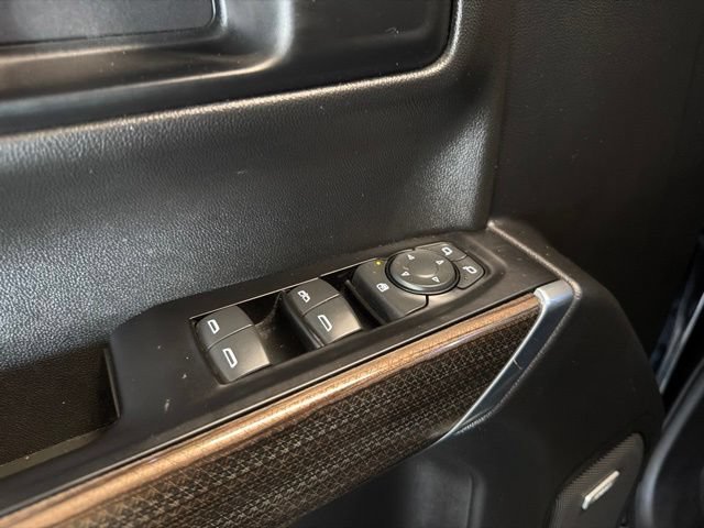 Used 2019 Chevrolet Silverado 1500 RST AWD/4WD image 12