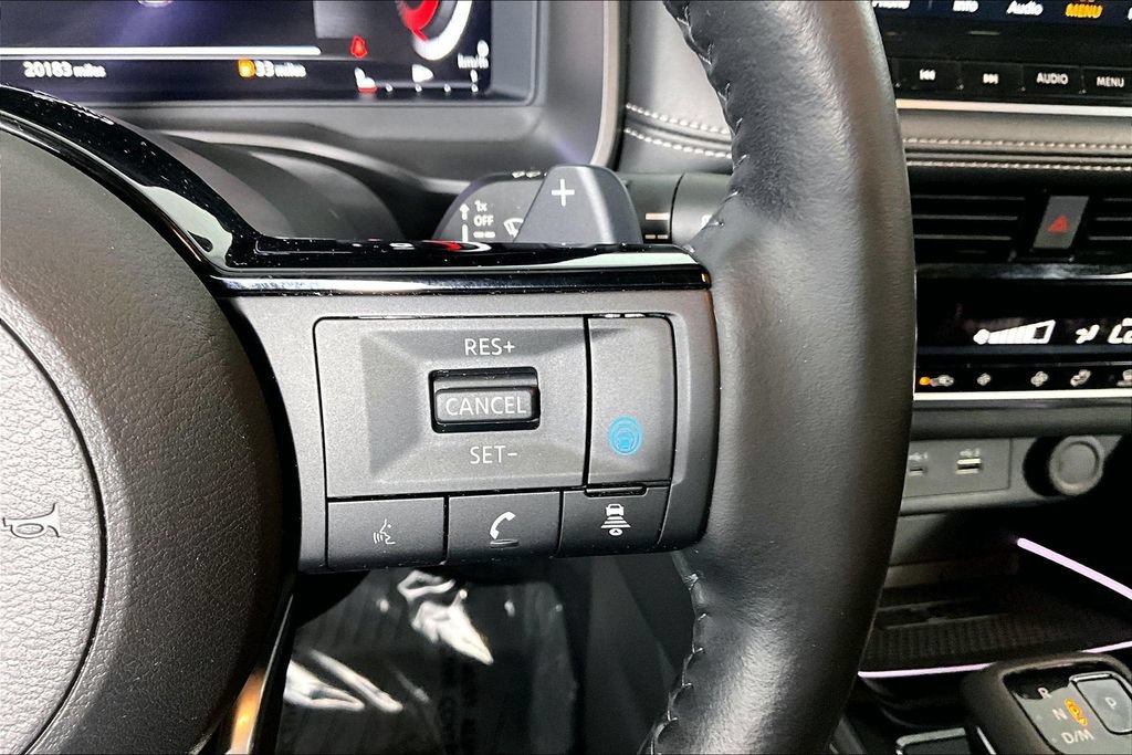 Used 2023 Nissan Rogue Platinum FWD image 19